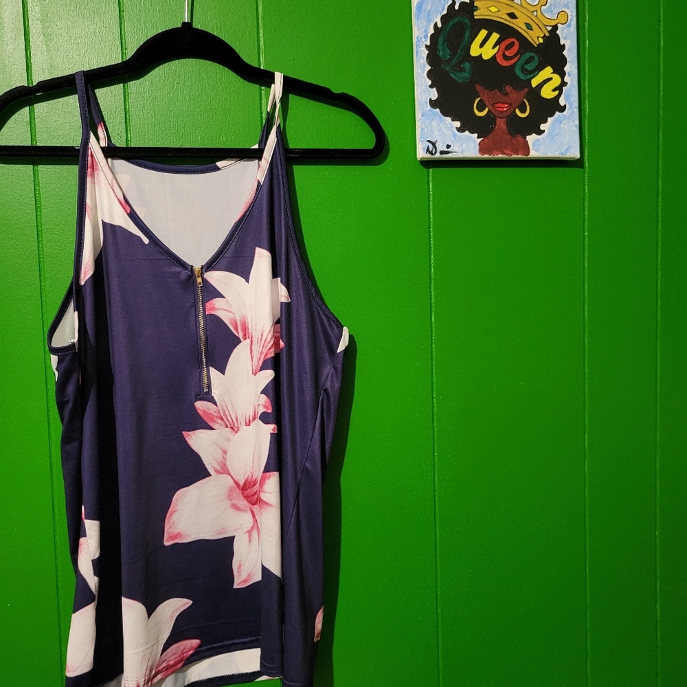 WLLW Sleeveless Flowy Top
